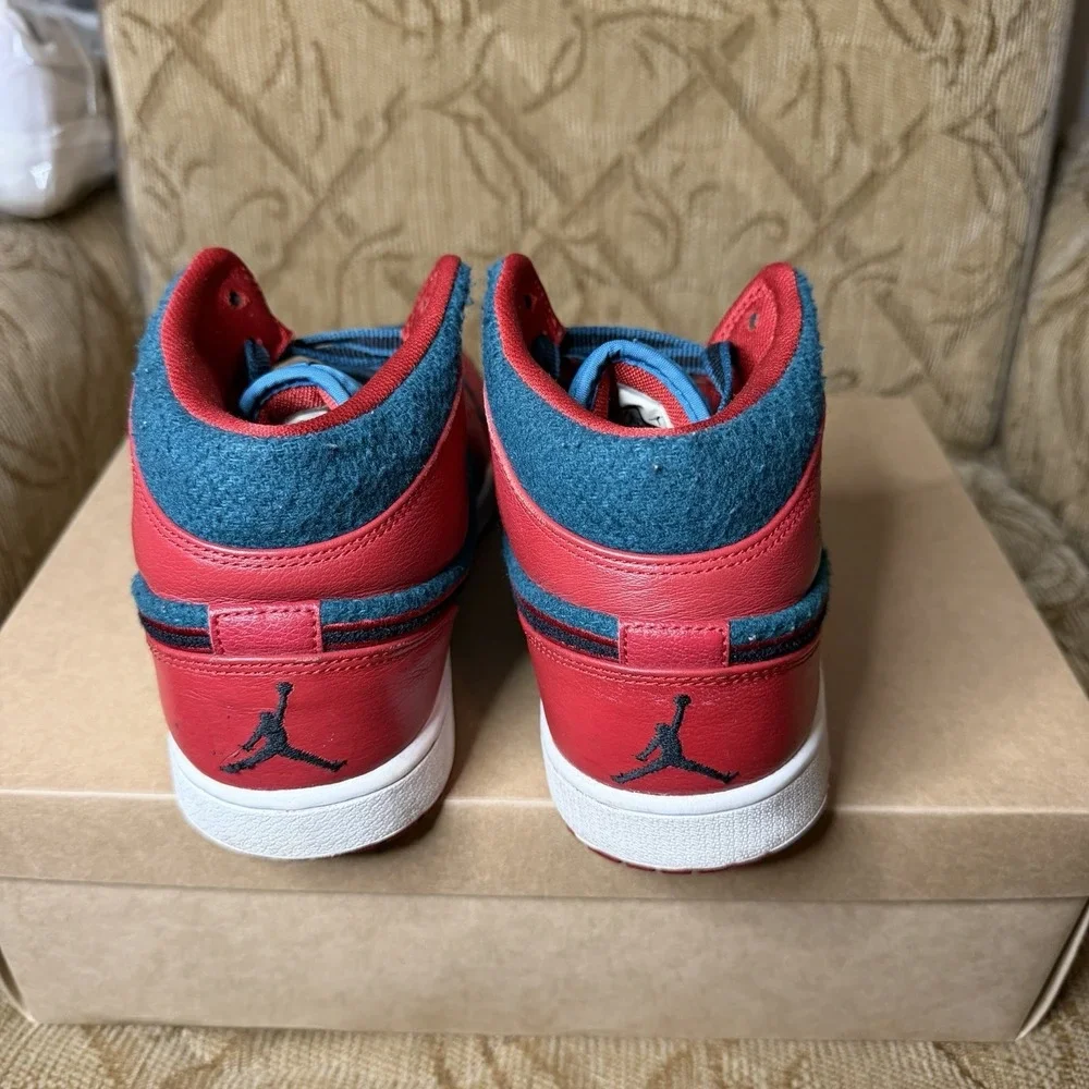 Rare 2013 Nike Air Jordan 1 Mid Retro Gym Red Dark Sea Size 9 Red Green Clean!‎